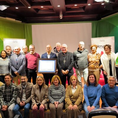 El IES Hermanos Argensola de Barbastro recibe la Almendra de Oro 2025 de El Cruzado Aragonés