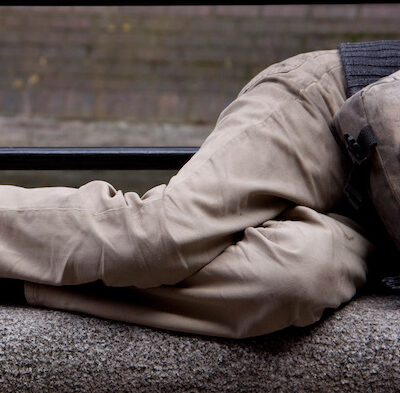 Arzobispo de Zaragoza: «En un mundo dividido e injusto, los pobres no deben permanecer invisibles»