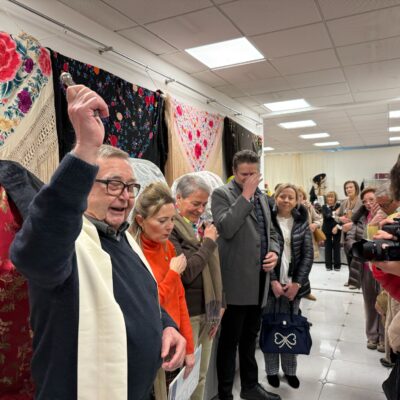 El Mercadillo Navideño de Manos Unidas de Fraga, referente de solidaridad y tradición