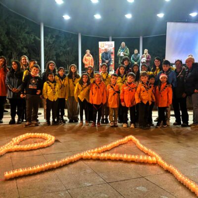 La Agrupación Scout San Jorge de Binéfar une a las comunidades católica, evangélica e islámica en su XXVI Oración por la Paz