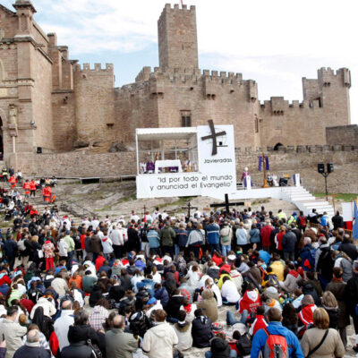 Jóvenes con destino a Javier: La delegación de Juventud de Zaragoza organiza la «Javierada 2026»