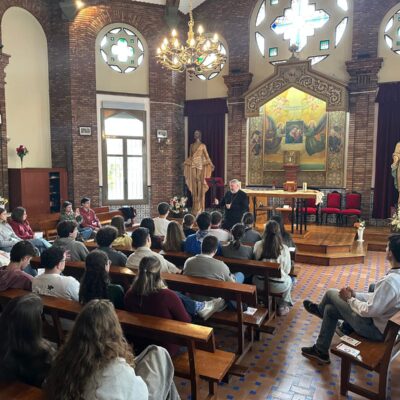 El Arzobispo de Zaragoza alienta a los jóvenes de las comunidades agustinas de España a ser «corazón evangelizador» en la Iglesia