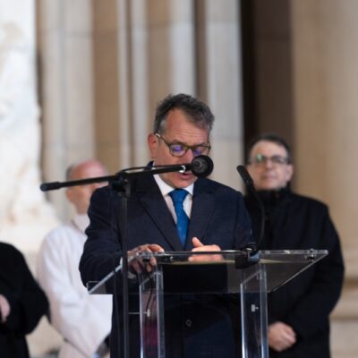 Zaragoza abre su Semana Santa con un pregón que invita a «vivirla» desde dentro