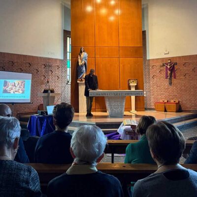 El Colegio Diocesano Las Viñas de Teruel acogió el retiro de Cuaresma organizado por ACG y CONFER