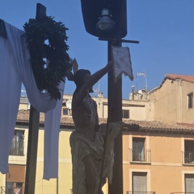 El obispo de Tarazona preside la Misa de Resurrección tras el tradicional Encuentro entre Jesús Resucitado y su Madre, la Virgen María