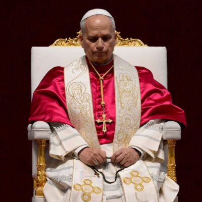 León XIV: «¡Basta ya de la idolatría de uno mismo y del dinero! ¡Basta ya de la exhibición de la fuerza! ¡Basta ya de la guerra!»