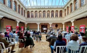 Eduardo Riaza abordó en Teruel la falta de vocaciones científicas en el ciclo “Entre la tierra y el cielo”