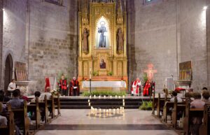 La Iglesia de los Franciscanos acogió la Vigilia Diocesana de Pentecostés en el Año Jubilar de San Francisco