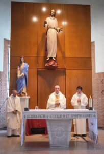 La sinodalidad y la esperanza marcan la celebración de las Bodas de Plata de don Francisco Lázaro en Teruel
