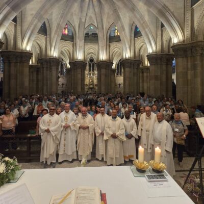 Más de 200 personas del arciprestazgo de Sobrarbe-Ribogorza visitan la Sagrada Familia