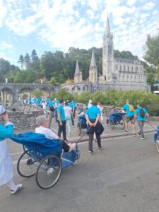 Peregrinación a Lourdes: «Conocer a gente con problemas de salud hace que uno tenga más presente la imagen de creer»