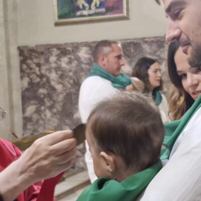 Cerca de 500 niños de Huesca reciben la bendición de san Lorenzo en la basílica