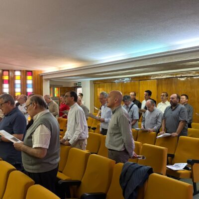 La Visita Pastoral del Arzobispo continúa en la recta final con los encuentros fraternos sacerdotales